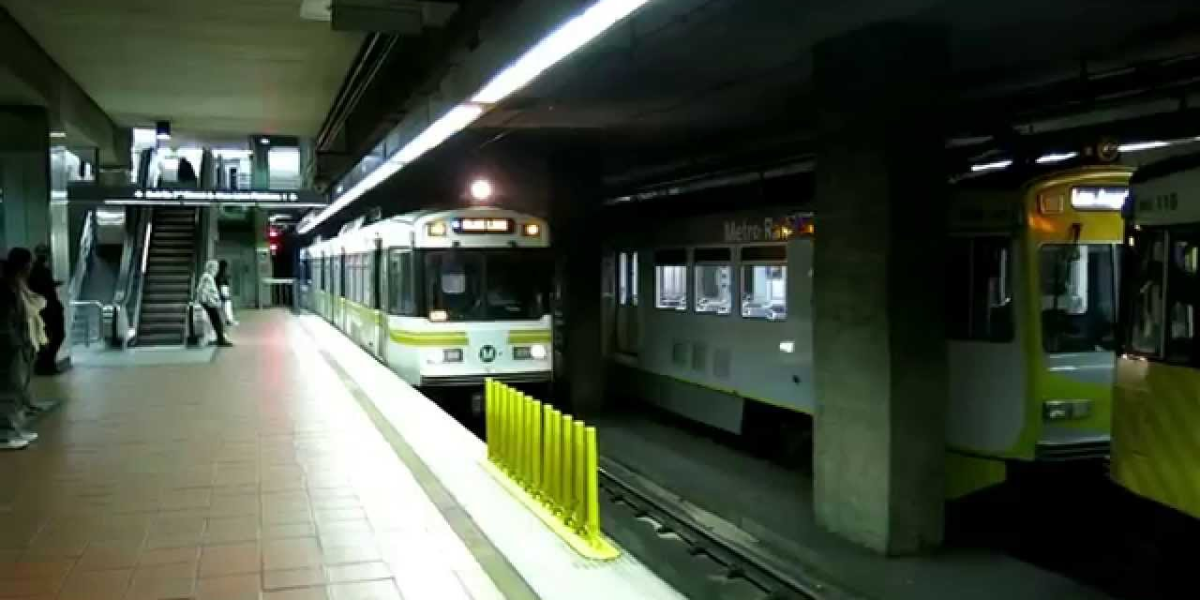 7th Street Metro Station Exits