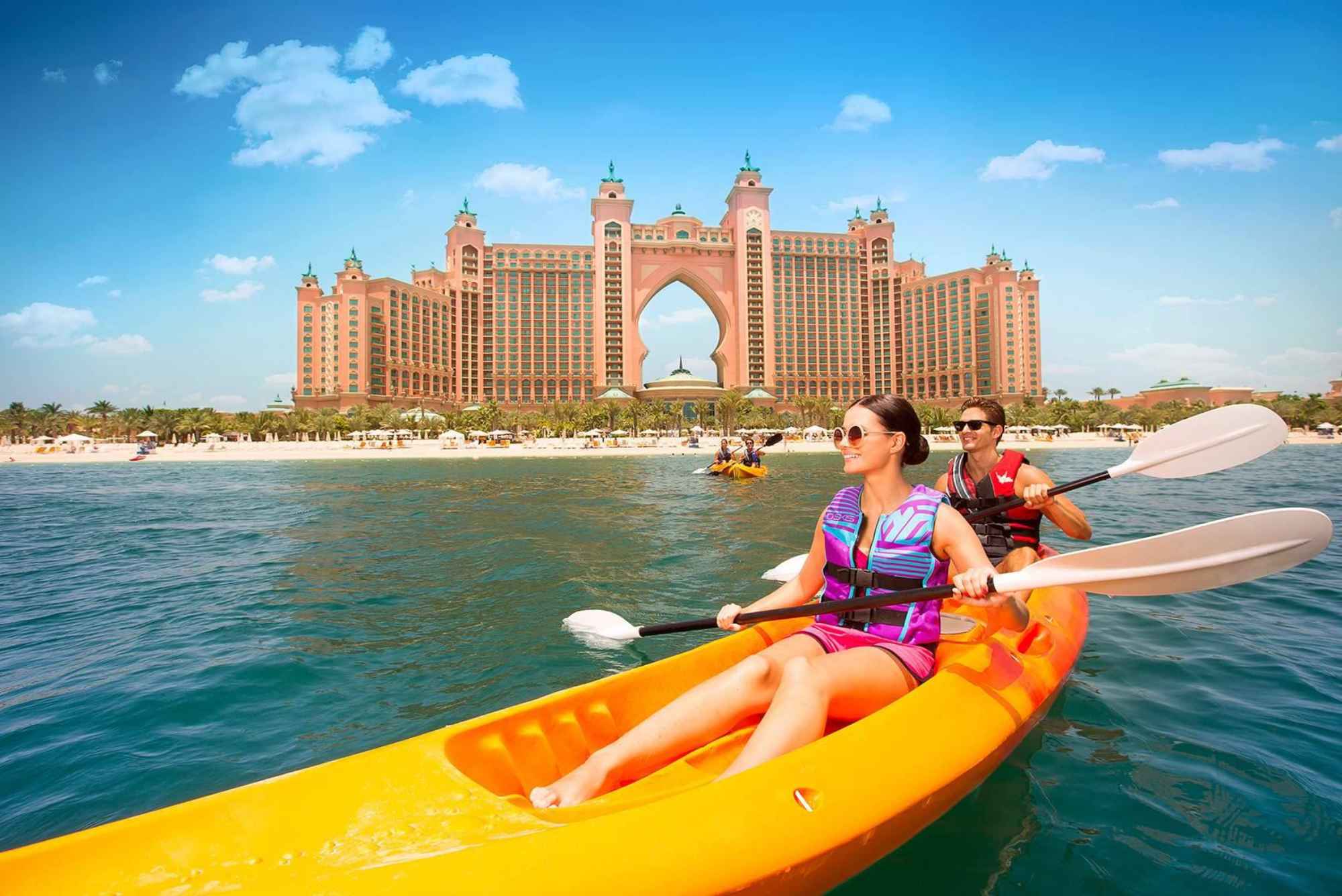 How safe are family boat rides in Dubai?